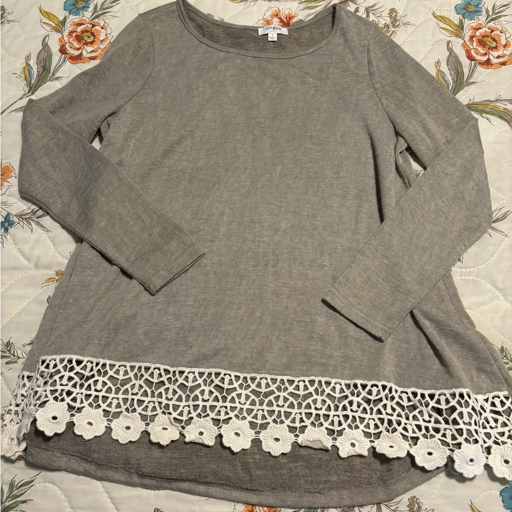 Umgee S Top with Crochet Hem